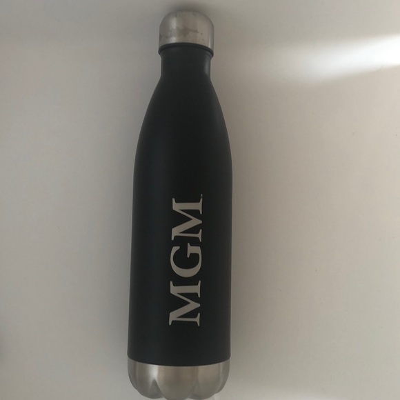 MGM Logo employee hydro Bottle - Picture 3 of 7